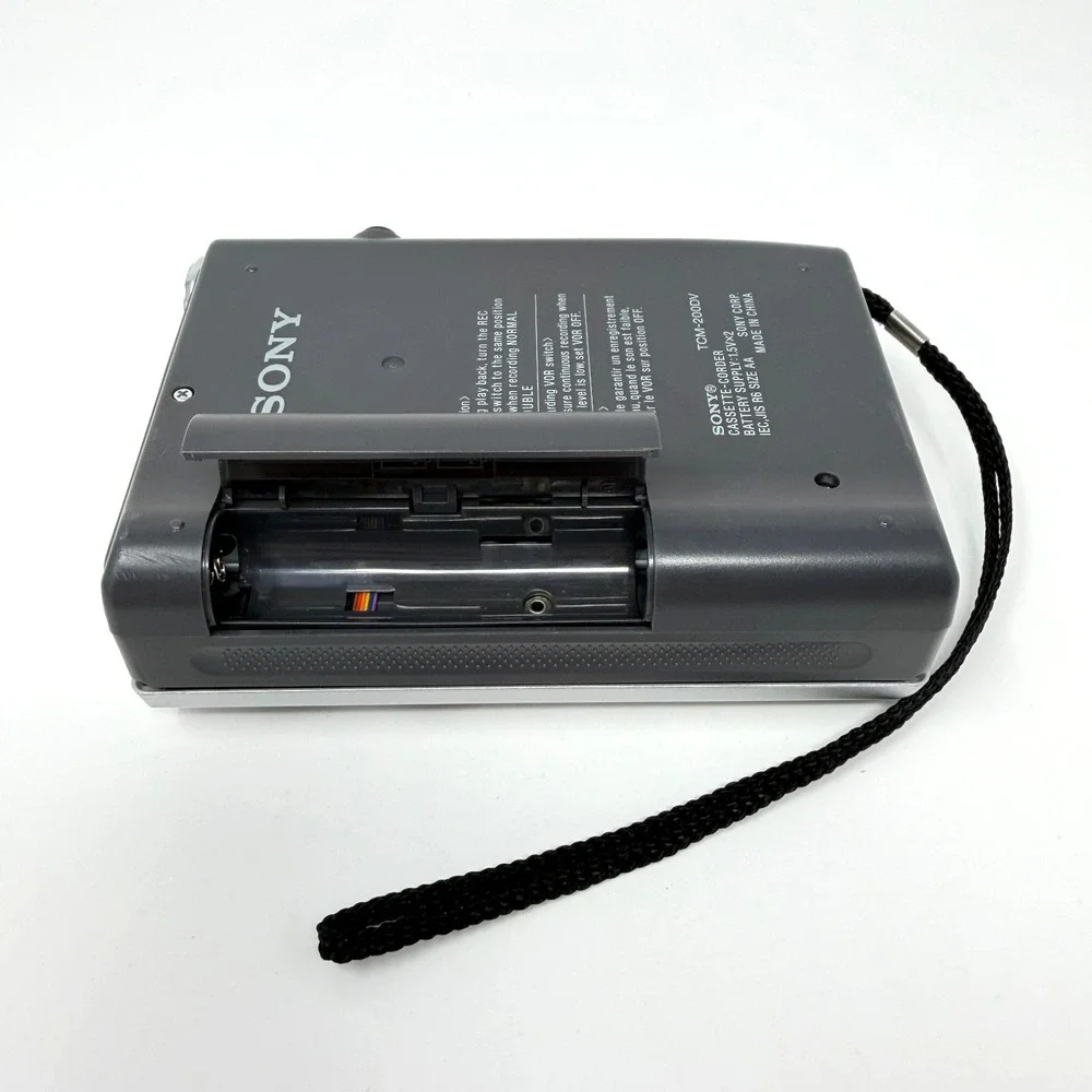 Sony TCM-200DV Cassette Corder Recorder VOR Clear Voice Silver Untested